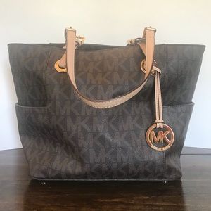 Michael Kors Signature Tote